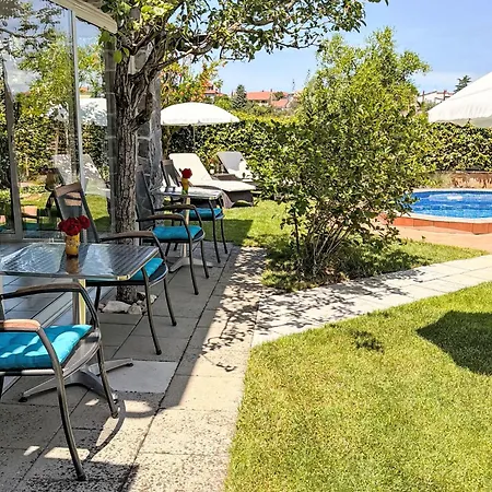 Ein Im Zweirosen By Interhome Appartement